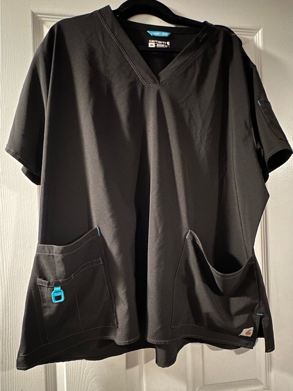 Carhartt NWOT Black Scrub Top with Teal Trim